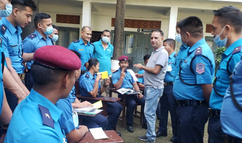 A groupe of police officers taking part of a Training of Trainers session