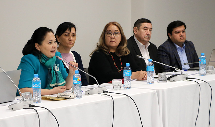 Our Kyrgyzstan Country Director Shakirat Toktosunova discusses the findings of the research with the expert dialogue platform in Almaty, Kazakhstan.