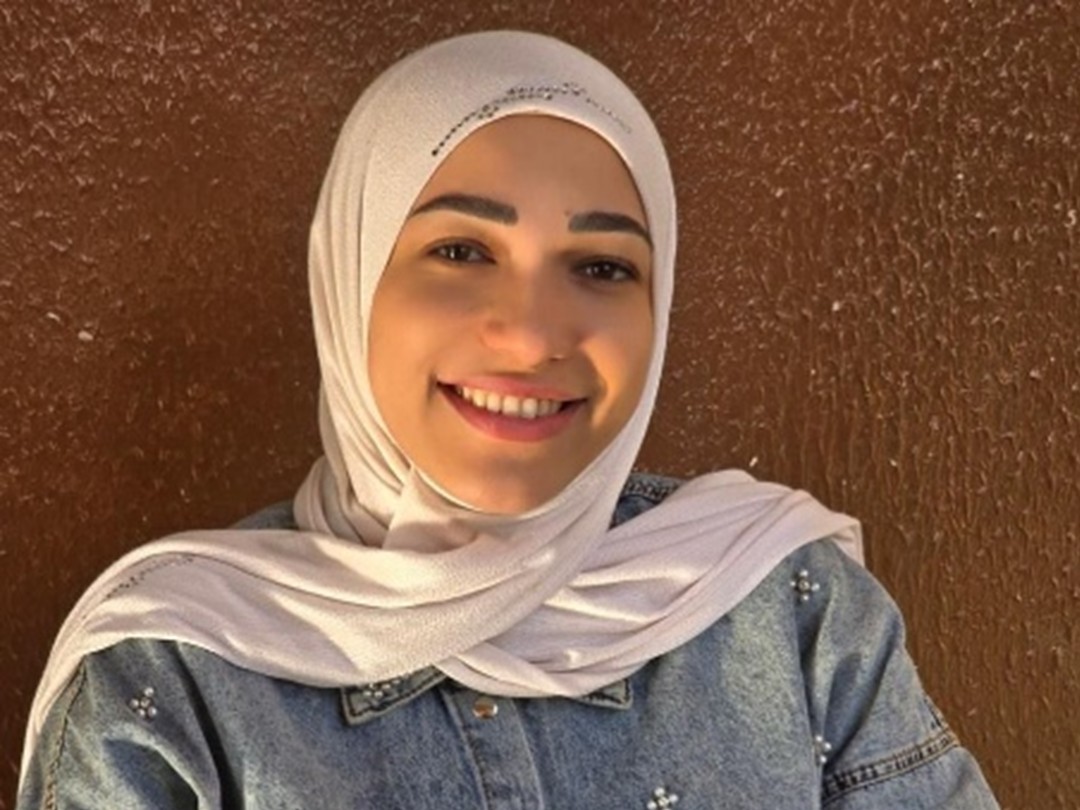 portrait of Zeina, one of the women who attended trainings organised by women mediators in South Lebanon