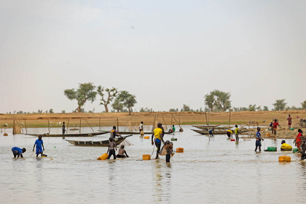 Photo showing people fishing