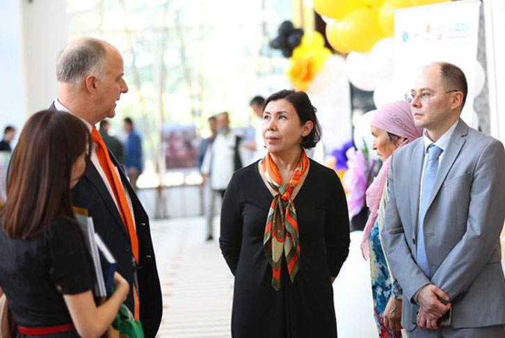 British Ambassador Tim Jones with International Alert Eurasia Director Irina Ulmasova at International Alert International Women's Day event in Tajikistan